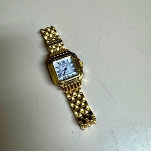 🔥 Unbranded Gold Watch 🔥